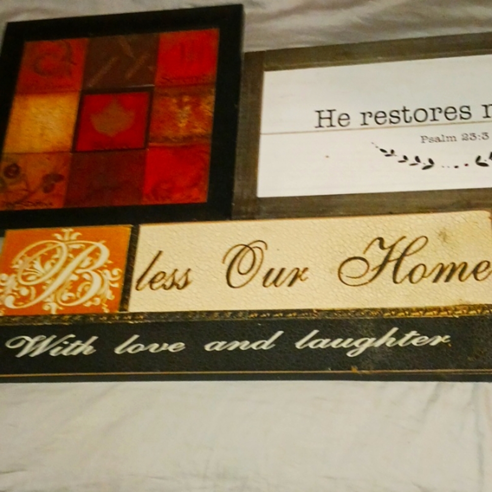 Set of three beautiful faith and uplifting messages 2 medium and one small.